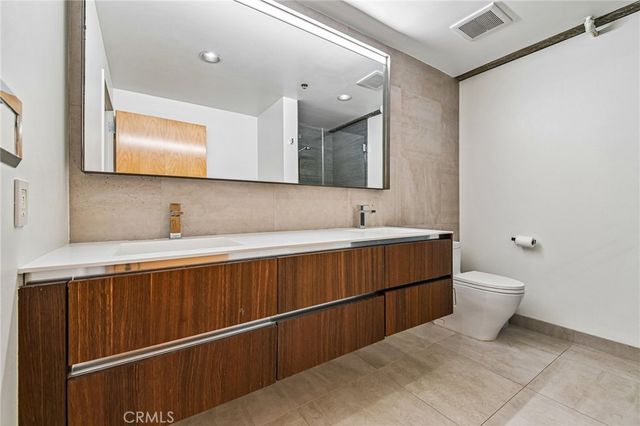 1111 S Grand Avenue 515, Los Angeles, CA 90015