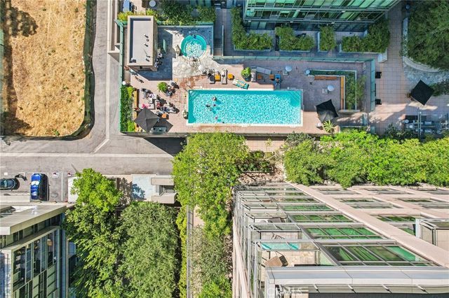 1111 S Grand Avenue 515, Los Angeles, CA 90015