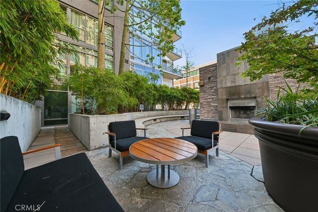 1111 S Grand Avenue 515, Los Angeles, CA 90015
