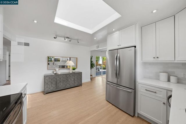 2282 Charlotte Ave, Concord, CA 94518
