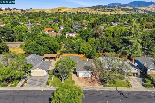 2282 Charlotte Ave, Concord, CA 94518