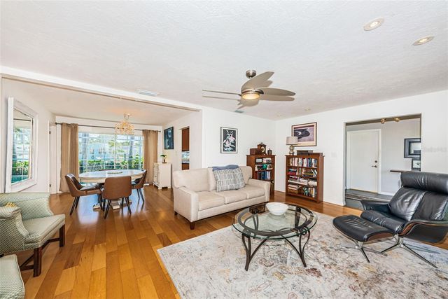 1496 49TH AVENUE NE, St Petersburg, FL 33703