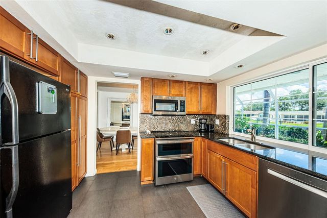 1496 49TH AVENUE NE, St Petersburg, FL 33703