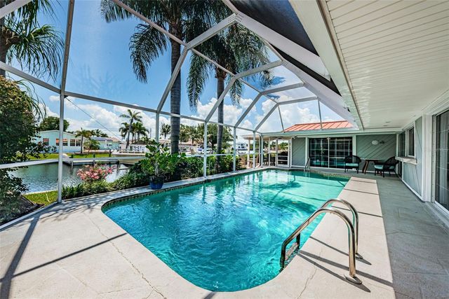 1496 49TH AVENUE NE, St Petersburg, FL 33703
