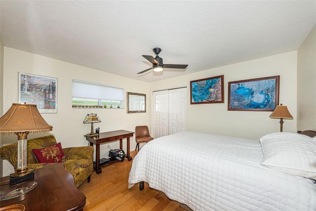 1496 49TH AVENUE NE, St Petersburg, FL 33703