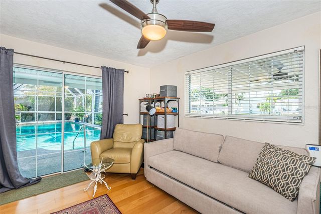 1496 49TH AVENUE NE, St Petersburg, FL 33703