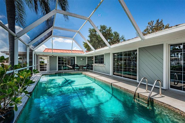 1496 49TH AVENUE NE, St Petersburg, FL 33703