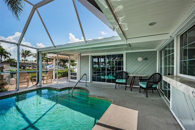 1496 49TH AVENUE NE, St Petersburg, FL 33703