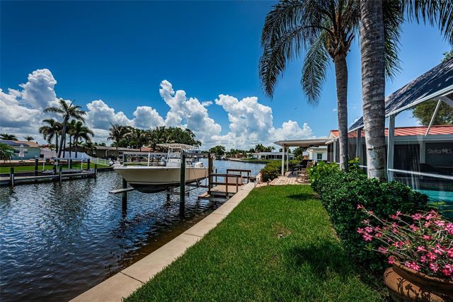 1496 49TH AVENUE NE, St Petersburg, FL 33703