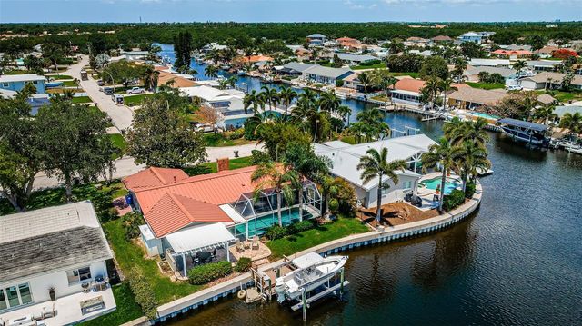 1496 49TH AVENUE NE, St Petersburg, FL 33703