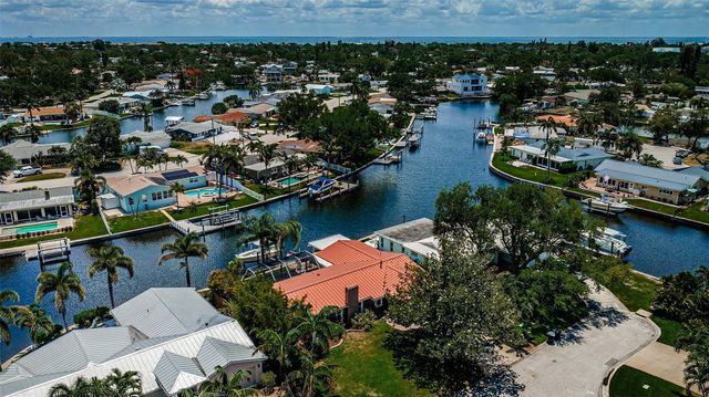 1496 49TH AVENUE NE, St Petersburg, FL 33703