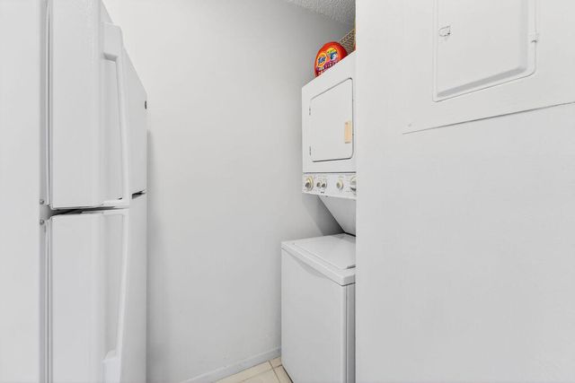 3402 E Gardens East Drive 7b, Palm Beach Gardens, FL 33410