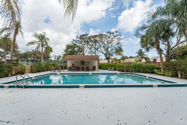 3402 E Gardens East Drive 7b, Palm Beach Gardens, FL 33410