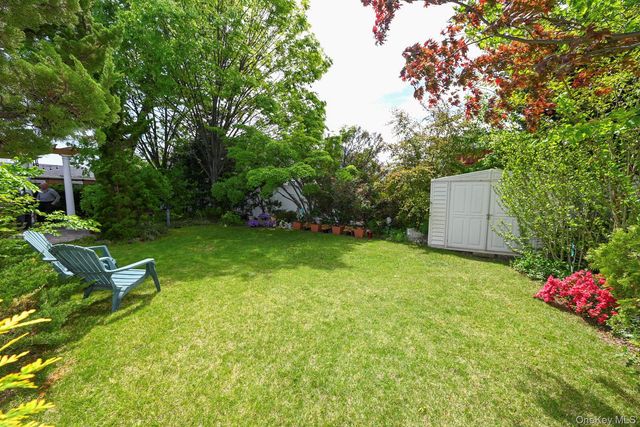 248 Fendale Street, Franklin Square, NY 11010