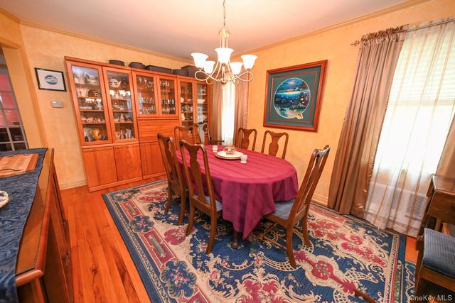 248 Fendale Street, Franklin Square, NY 11010