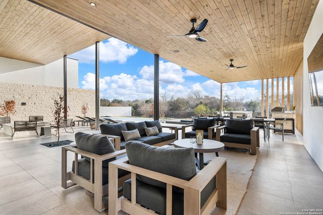 107 Wellesley Cove, Shavano Park, TX 78231