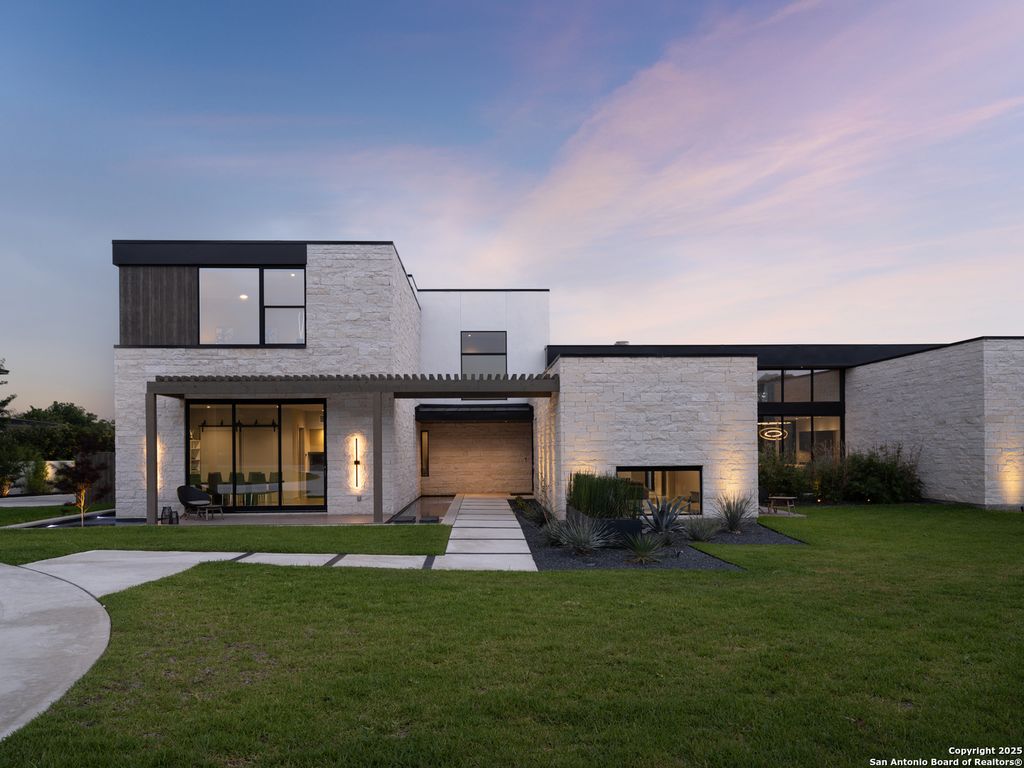 107 Wellesley Cove, Shavano Park, TX 78231