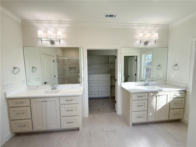 29 Magrath Circle, Bella Vista, AR 72715