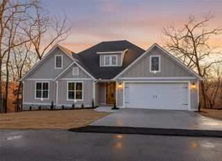 29 Magrath Circle, Bella Vista, AR 72715