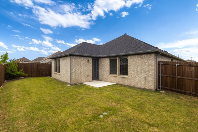 1928 Laurel Park Lane, Seagoville, TX 75159