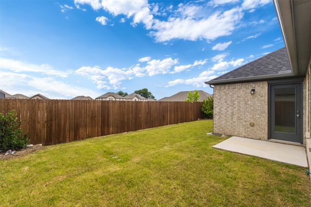 1928 Laurel Park Lane, Seagoville, TX 75159