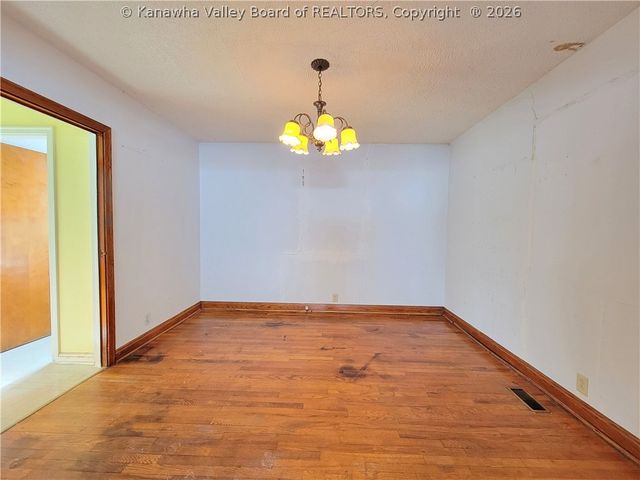 1601 Camden Drive, Charleston, WV 25302