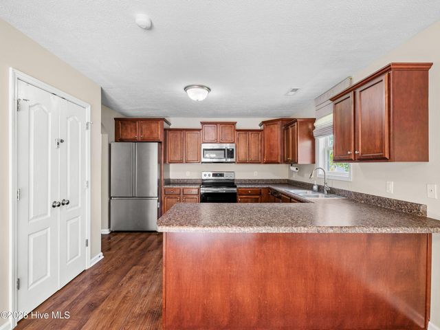 210 Marsh Haven Drive, Sneads Ferry, NC 28460