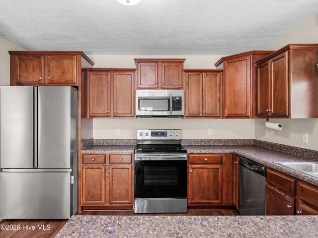 210 Marsh Haven Drive, Sneads Ferry, NC 28460
