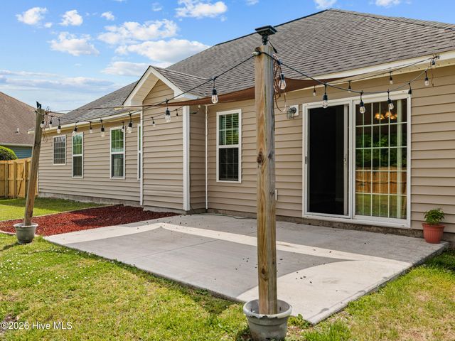 210 Marsh Haven Drive, Sneads Ferry, NC 28460