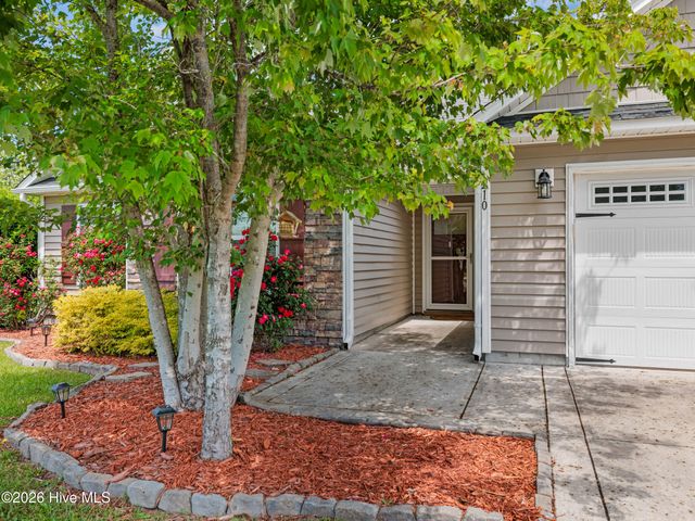 210 Marsh Haven Drive, Sneads Ferry, NC 28460