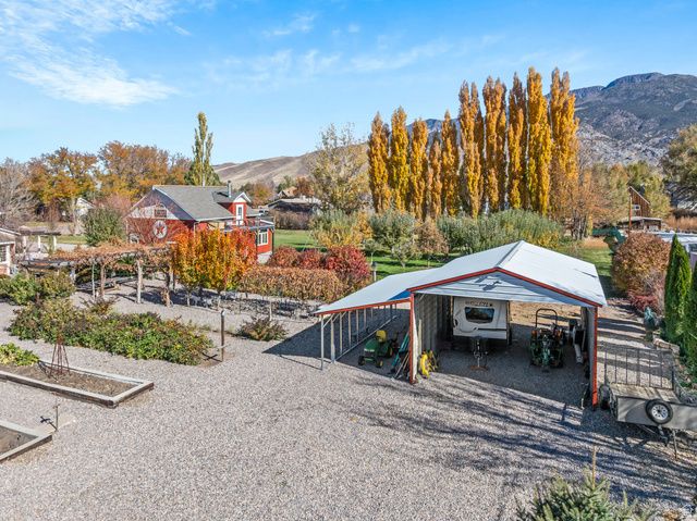 390 N 100 W, Monroe, UT 84754