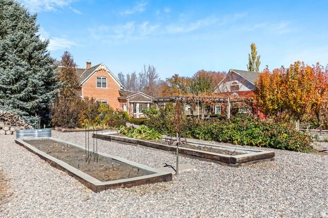 390 N 100 W, Monroe, UT 84754