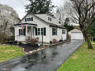 995 SWAYZE AVE, Washington Crossing, PA 18977