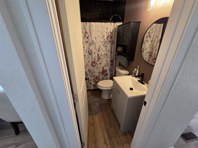 6614 5th AVENUE, Kenosha, WI 53143