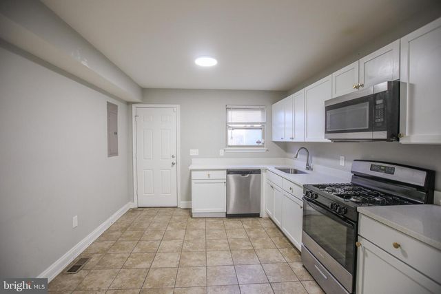 530 N MONTFORD AVE, Baltimore, MD 21205