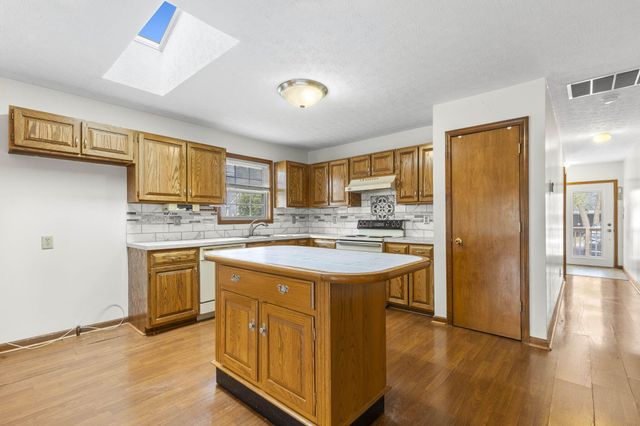 3621 S Bank Road NE, Millersport, OH 43046