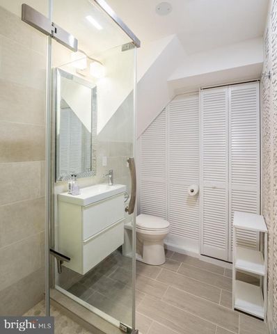 1407 33RD ST NW, Washington, DC 20007