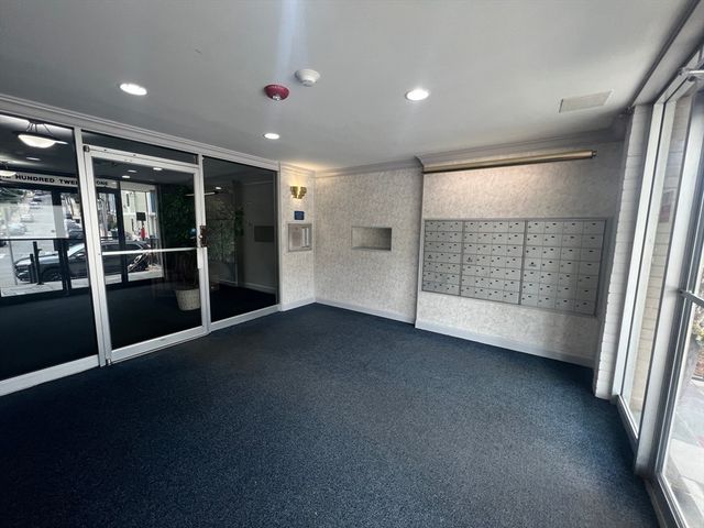 121 Tremont St 317, Boston, MA 02135