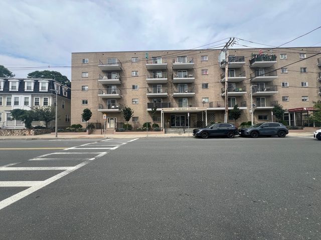 121 Tremont St 317, Boston, MA 02135