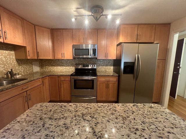 121 Tremont St 317, Boston, MA 02135