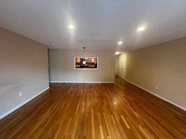 121 Tremont St 317, Boston, MA 02135