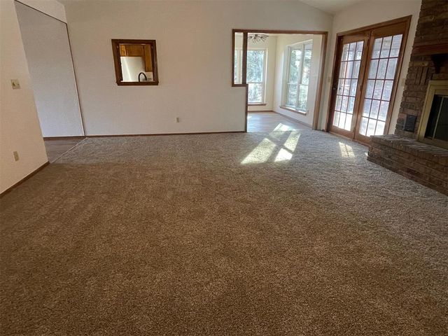 1201 Rolling Hills Drive, Harrah, OK 73045