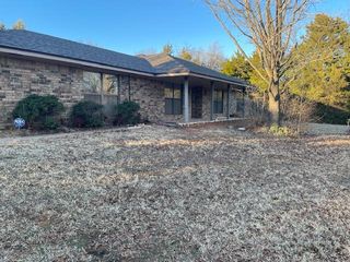 1201 Rolling Hills Drive, Harrah, OK 73045