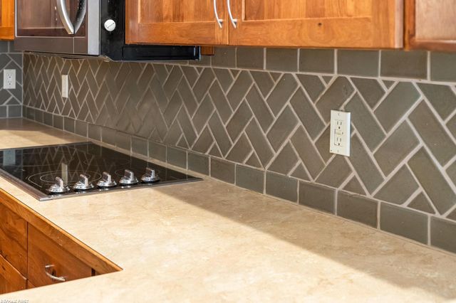 6776 Ravenswood Road, Smiths Creek, MI 48074