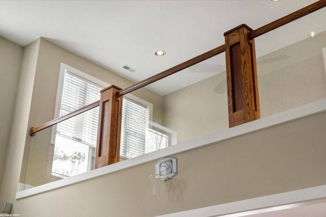 6776 Ravenswood Road, Smiths Creek, MI 48074