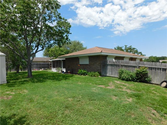 4433 Hickey Dr, Corpus Christi, TX 78413