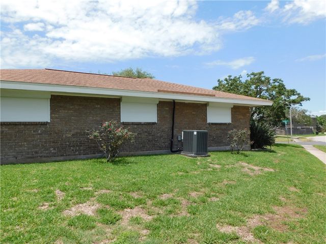 4433 Hickey Dr, Corpus Christi, TX 78413