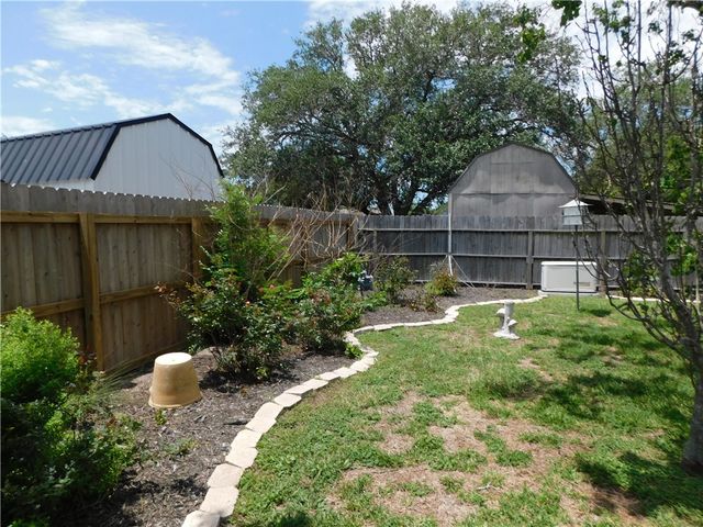 4433 Hickey Dr, Corpus Christi, TX 78413