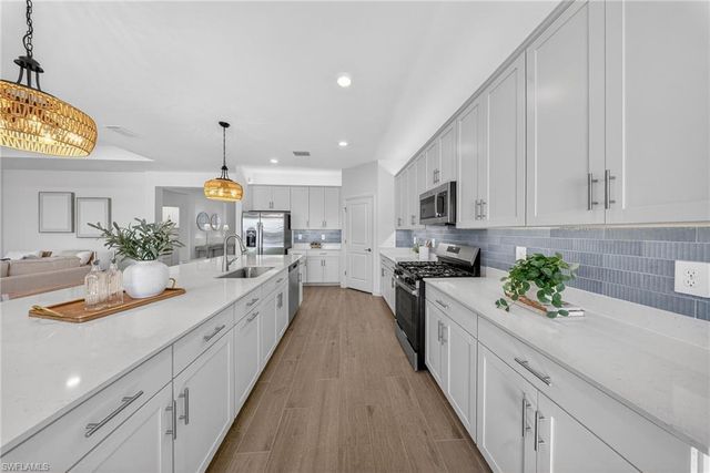 21082 Verawood LOOP, Estero, FL 33928