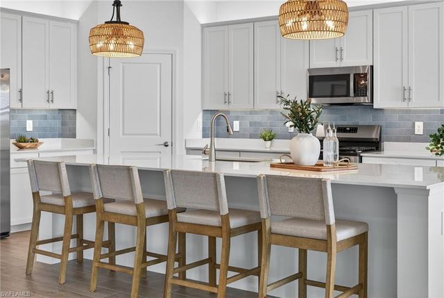 21082 Verawood LOOP, Estero, FL 33928